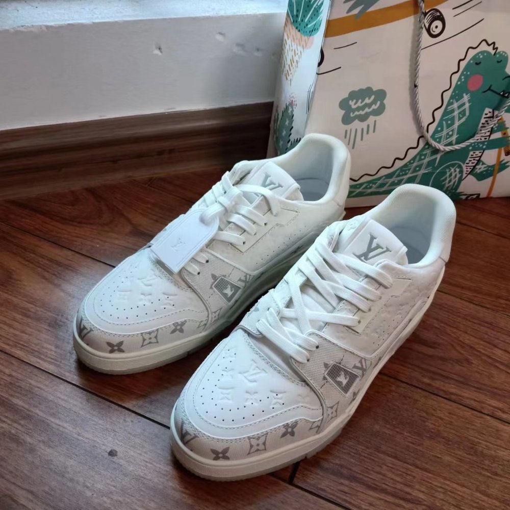 Louis Vuitton LV White Casual Sneakers